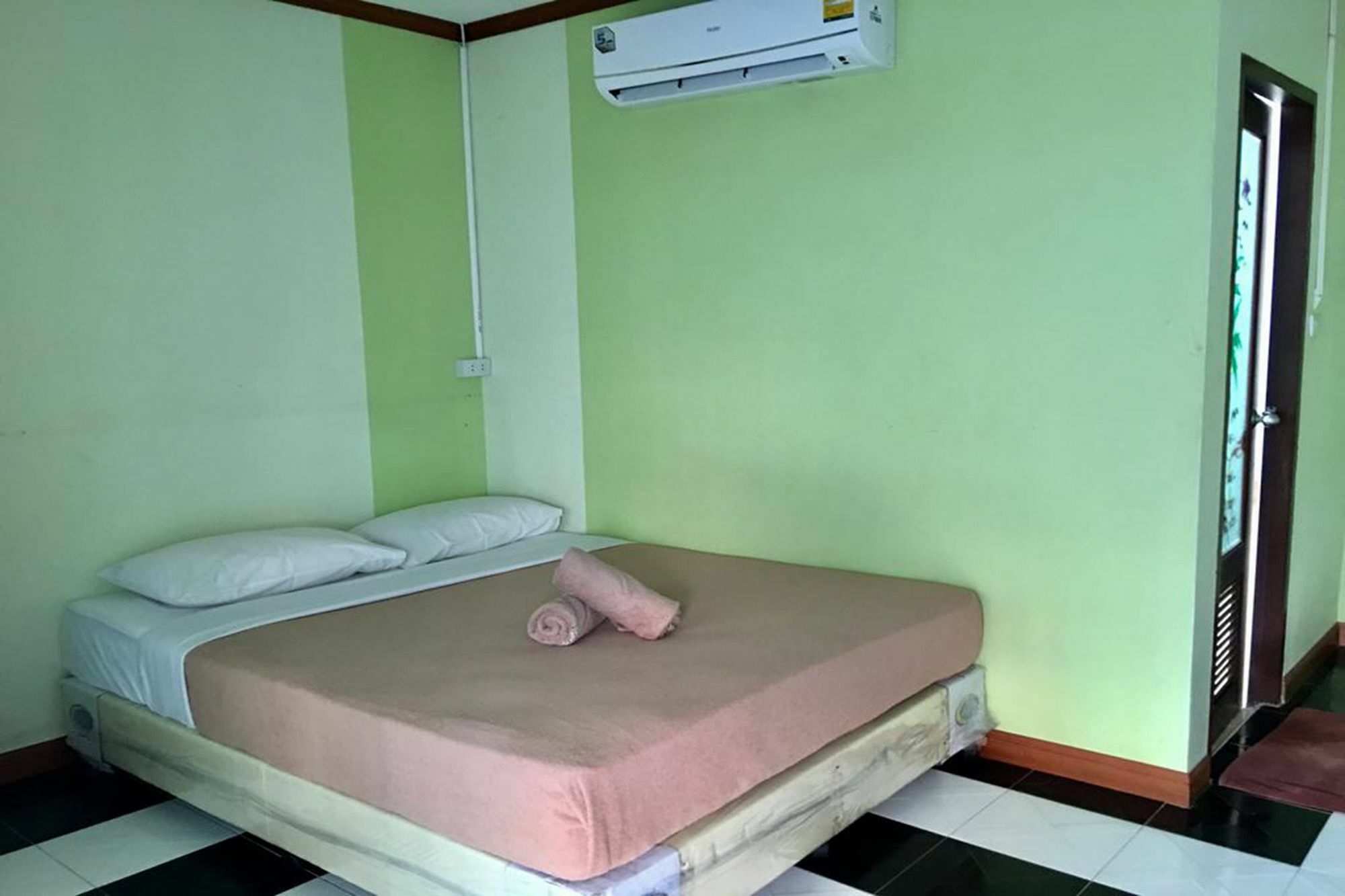 Balcony & Bedroom Rayong Exterior foto