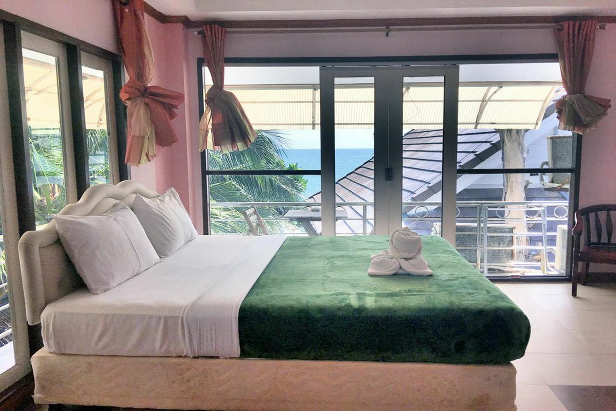 Balcony & Bedroom Rayong Exterior foto
